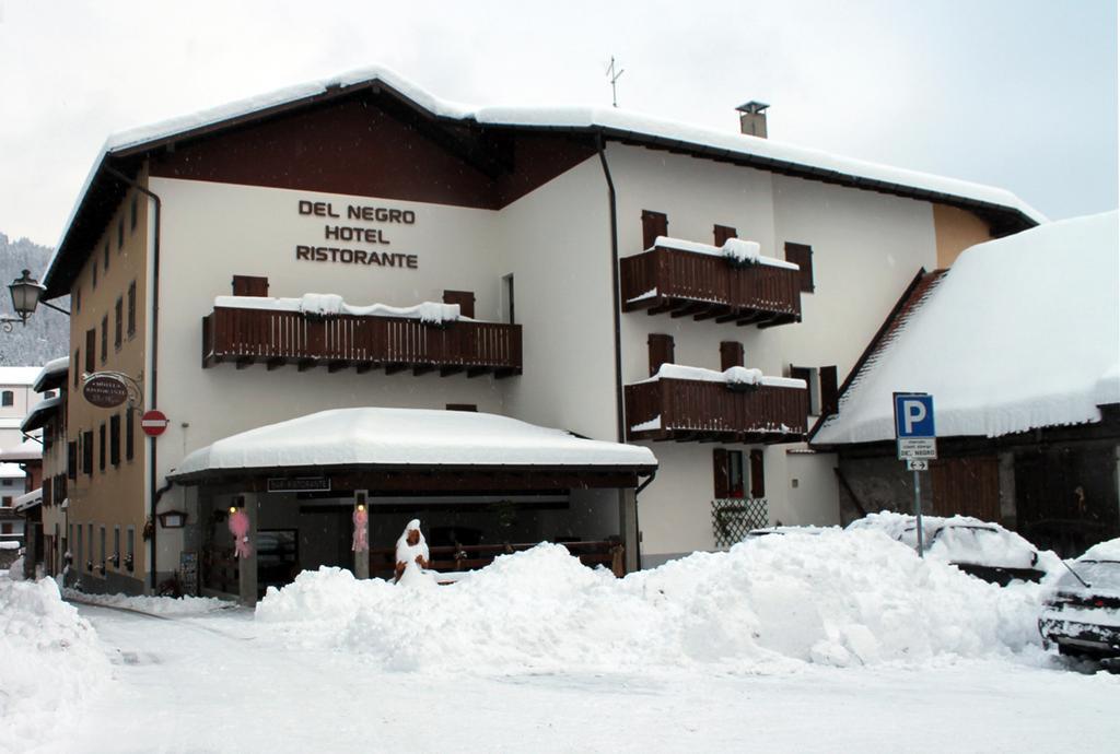 Hotel Del Negro Sutrio Exterior photo